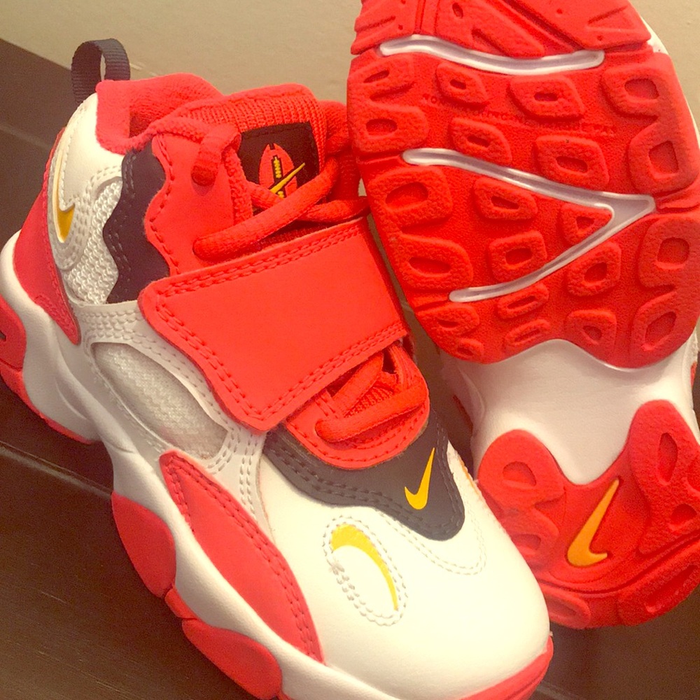 Kid shoes/Nike Speed TURF